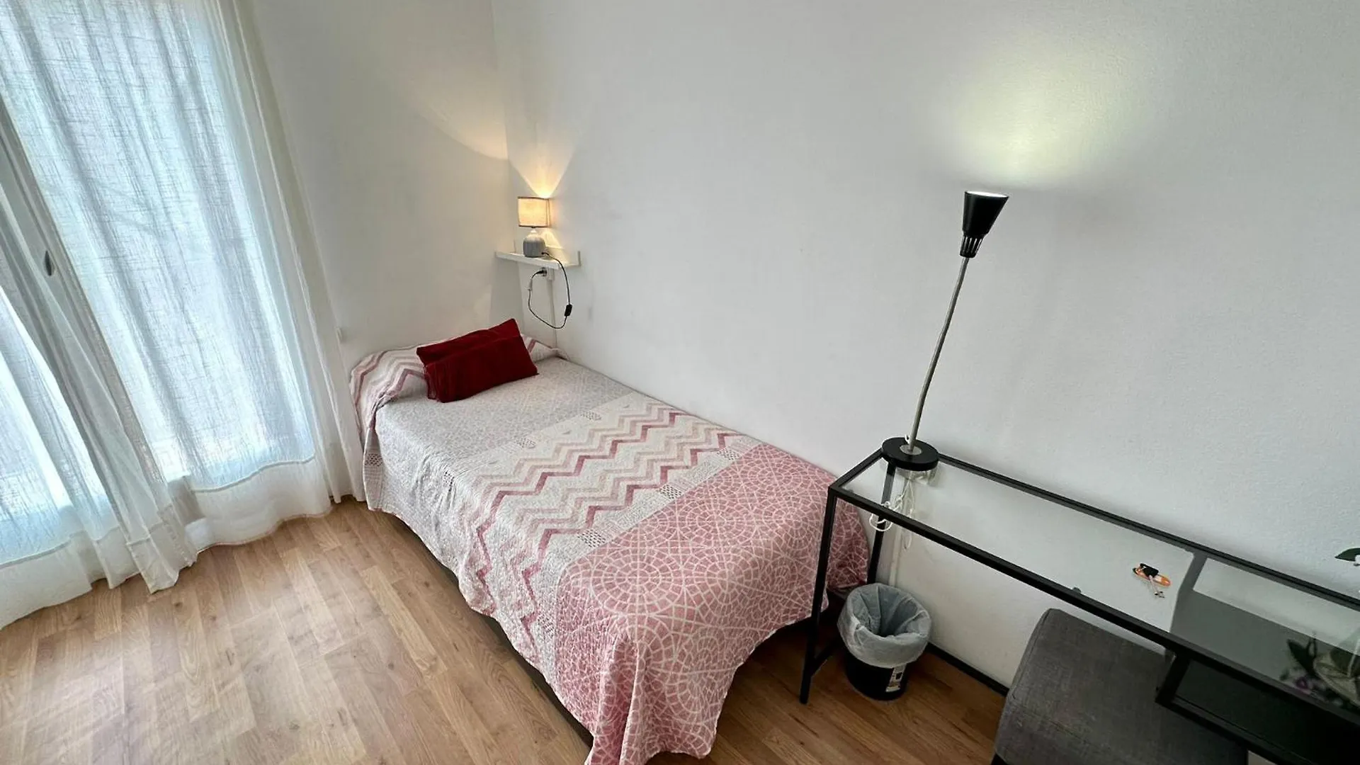 Alojamiento Rambla Barcelona 0*,