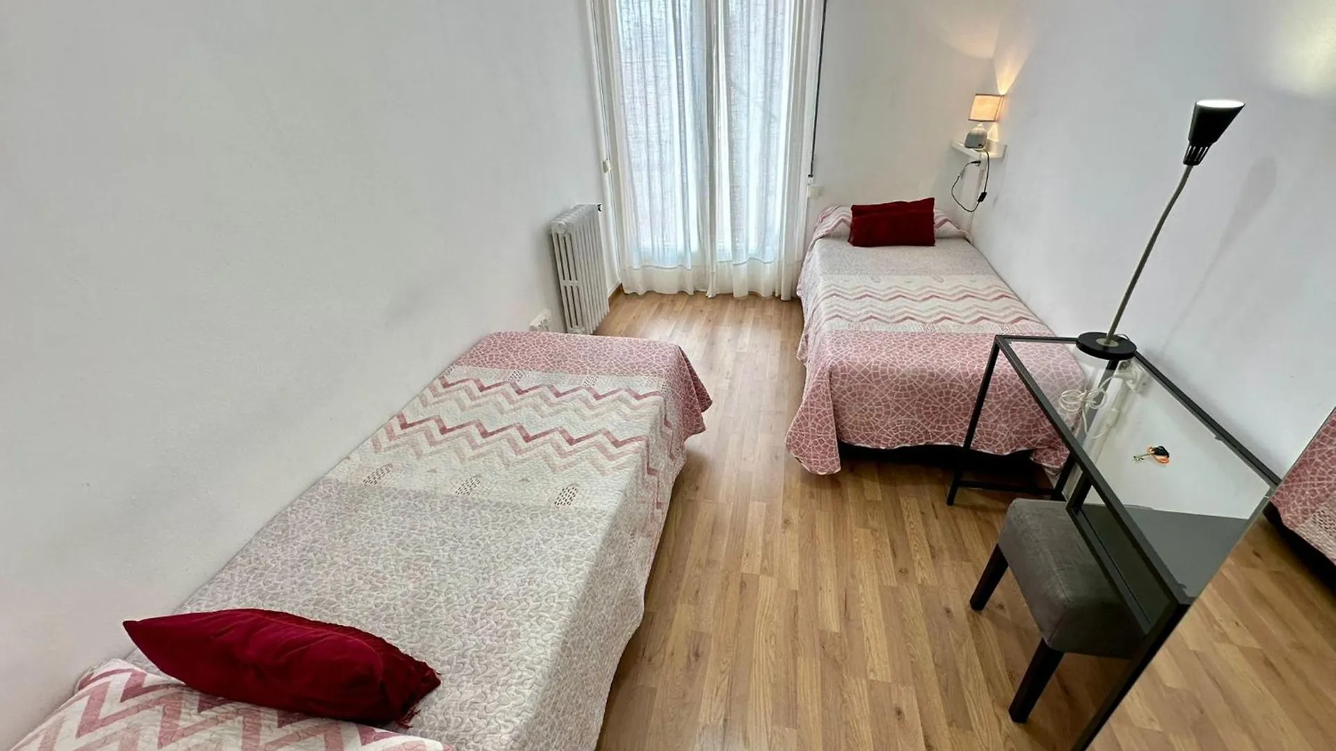 Alojamiento Rambla Βαρκελώνη Bed and Breakfast